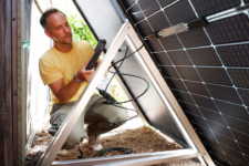 Could ‘guerrilla solar’ be the answer to your skyrocketing PG&E bill?